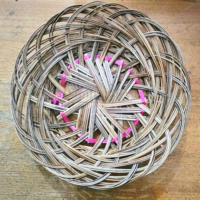 Piring Rotan Ayam Penyet Lidi Anyam Wadah Buah Anyaman Bambu 22cm - Dapur Karya Mdn