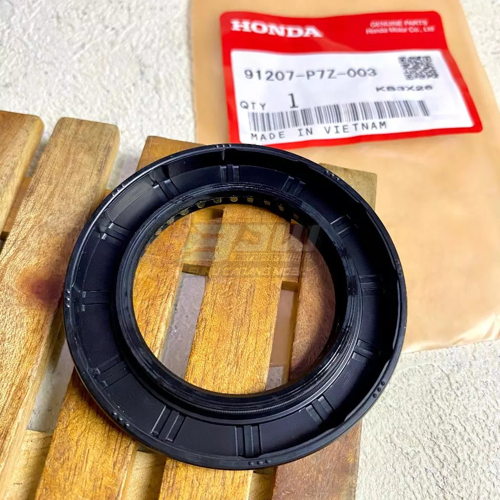 Seal SEAL TRANSMISI SEAL CONVERTER HONDA 91207-P7Z-003 44X68X8 Accord Civic Brio Satya CRV Freed