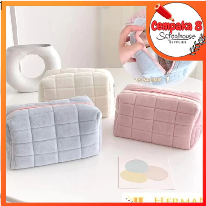 

Pouch Kosmetik Lucu Warna Macaroon Kotak Pensil Sleting Velvet Aesthetic Pastel Tempat Pensil Bulu Bentuk Bantal Kotak Cute