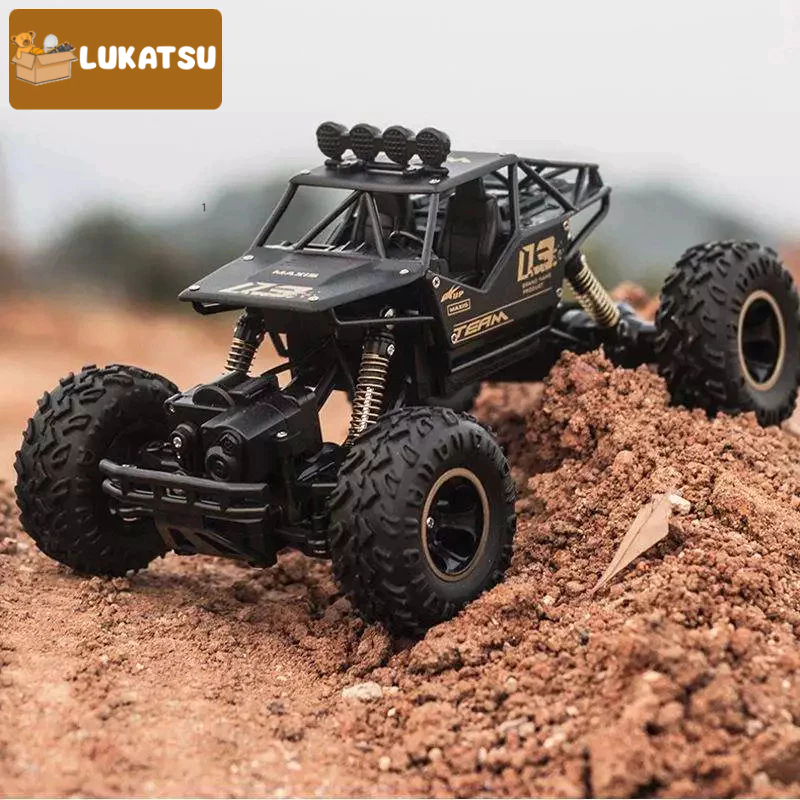 Mobil Remote Control 4WD Skala 1:16 Offroad Jumbo Bodi Alloy 2.4GHz Lampu LED Bisa On/Off