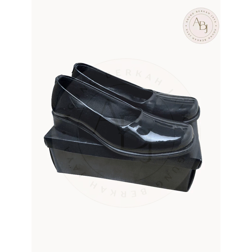 SEPATU PNS PDH WANITA