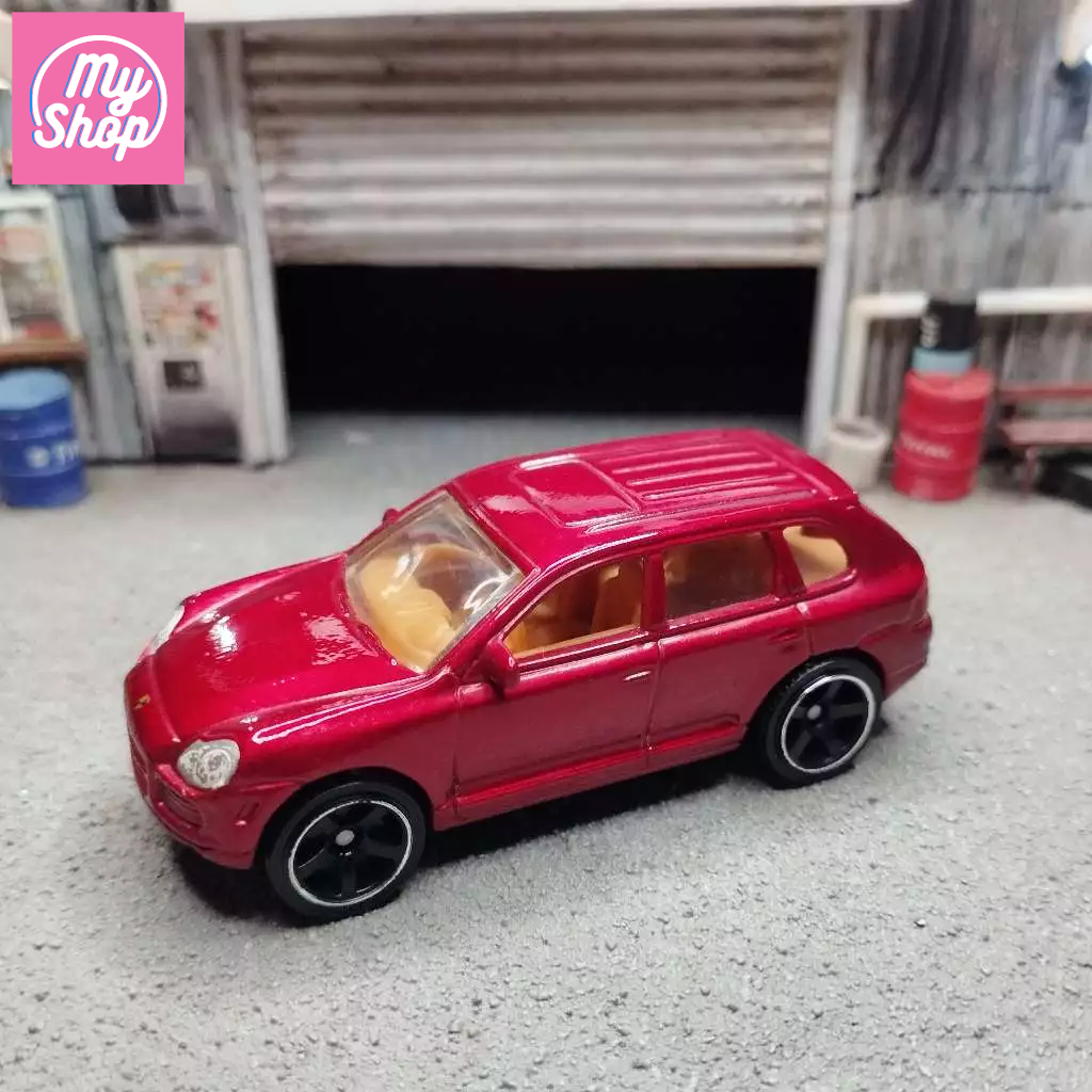 Matchbox Porsche Cayenne Turbo Red