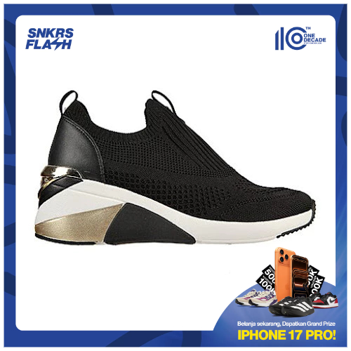 SKECHERS Mn The Wedge Etty Black Sepatu Training Wanita - 133226BLK