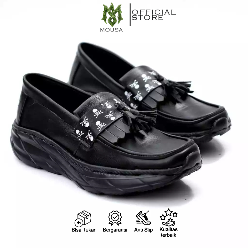 Sepatu Sneakers Pria Hitam Kulit Sintetis