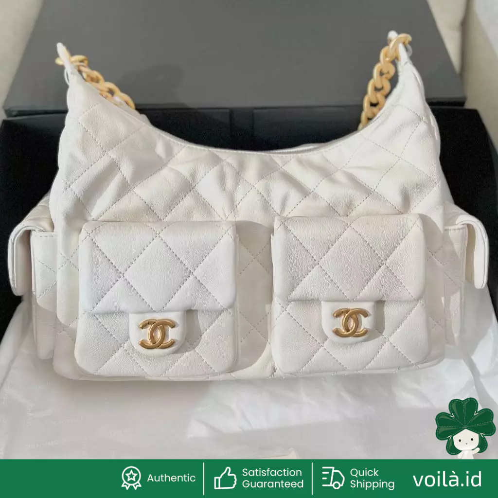 Chanel Hobo Maxi Cargo Shoulder Bag Shiny Calfskin Leather White Ghw