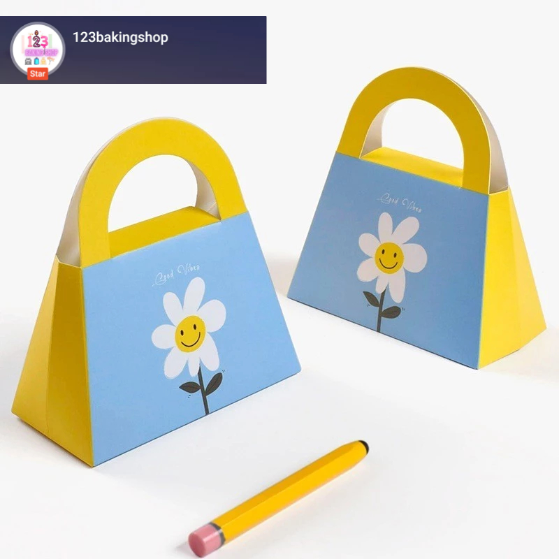 Gift Box Mini Souvenir Engagement Wedding Anniversary Ultah Kue Cookies Permen