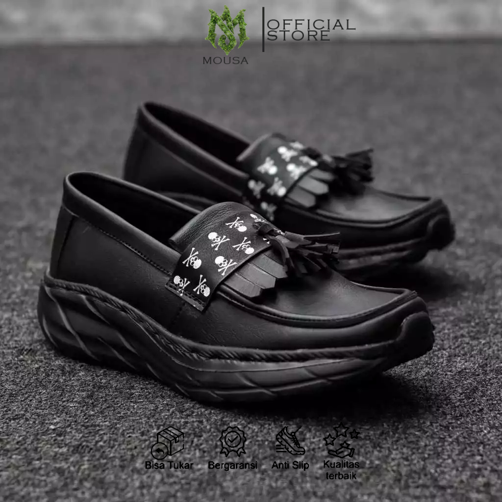 Sepatu Sneakers Pria Hitam Kulit Sintetis