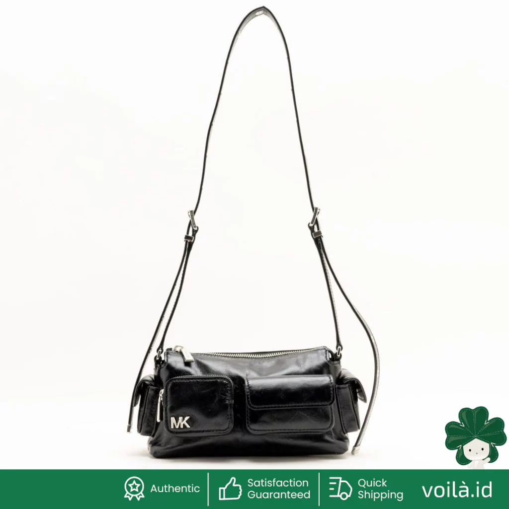 Dakota Small Leather Shoulder Bag Black