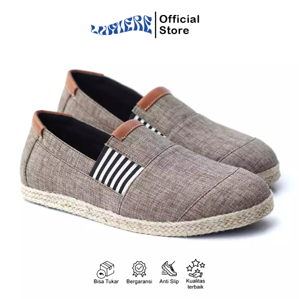 Sepatu Casual Slip On Kanvas Pria Kerja