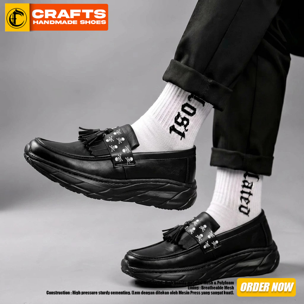 Sepatu Sneakers Pria Sole Tebal Chunky Hitam