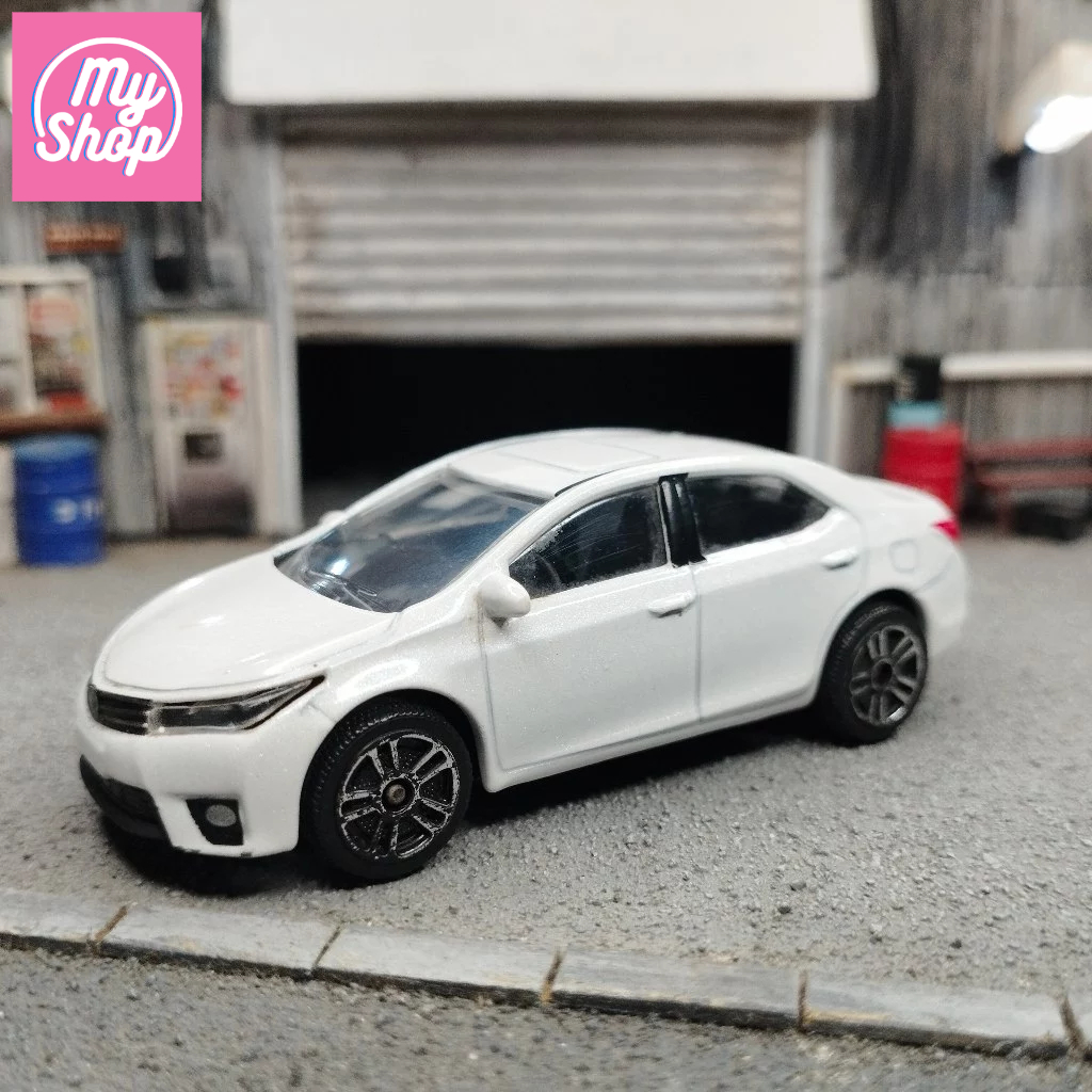 Majorette Toyota Corolla Altis White