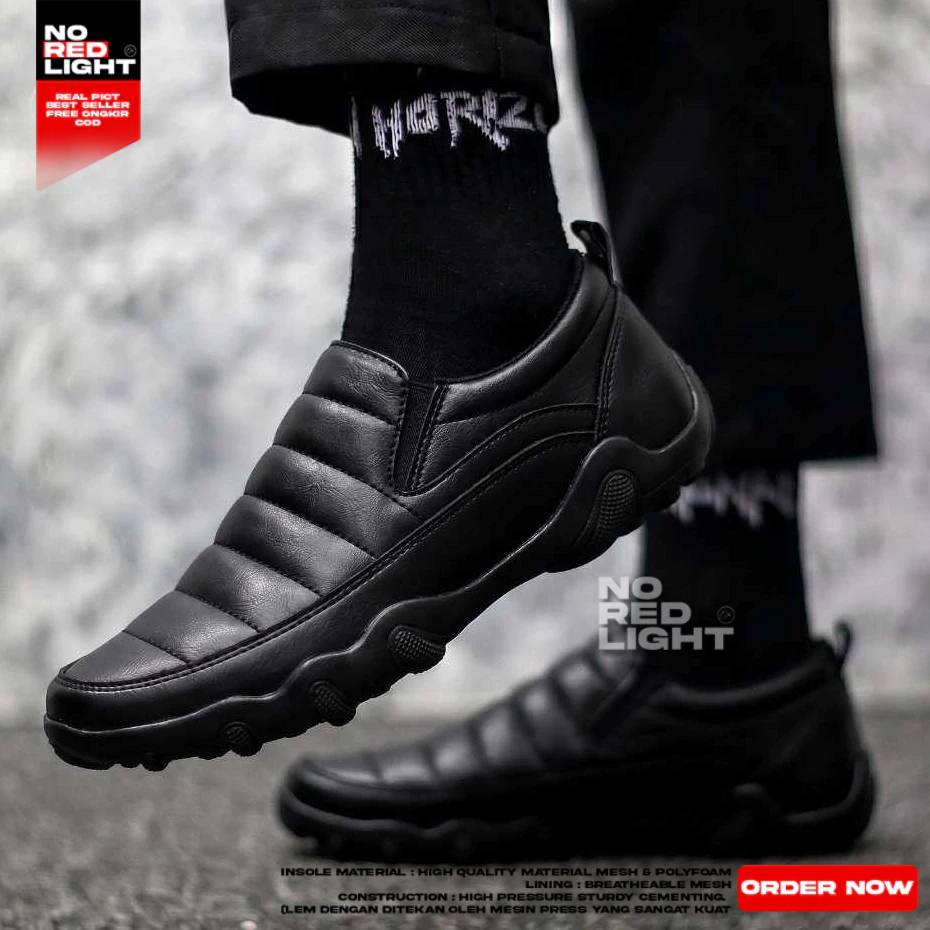 Sepatu Casual Slip On Hitam Kerja Pria Kulit Sintetis