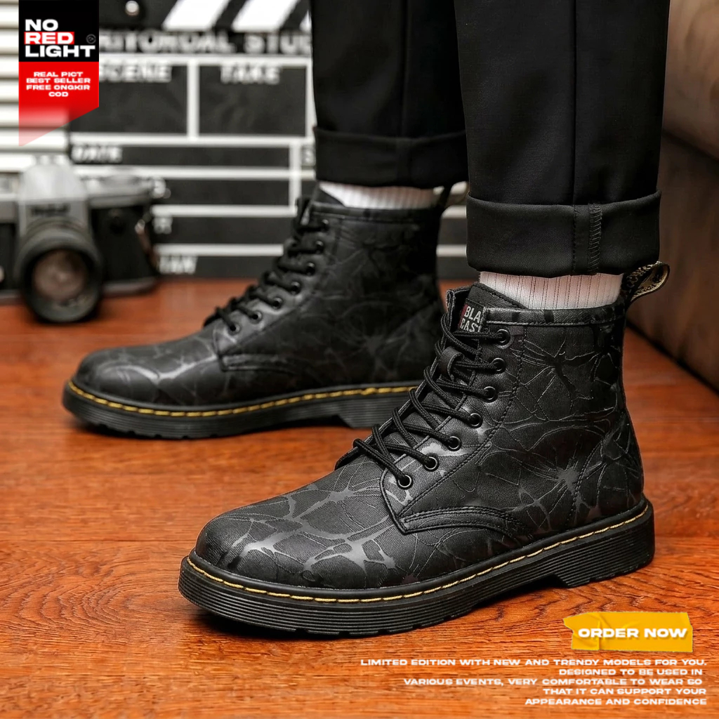Sepatu Pantofel Docmart Hitam Boots Pria