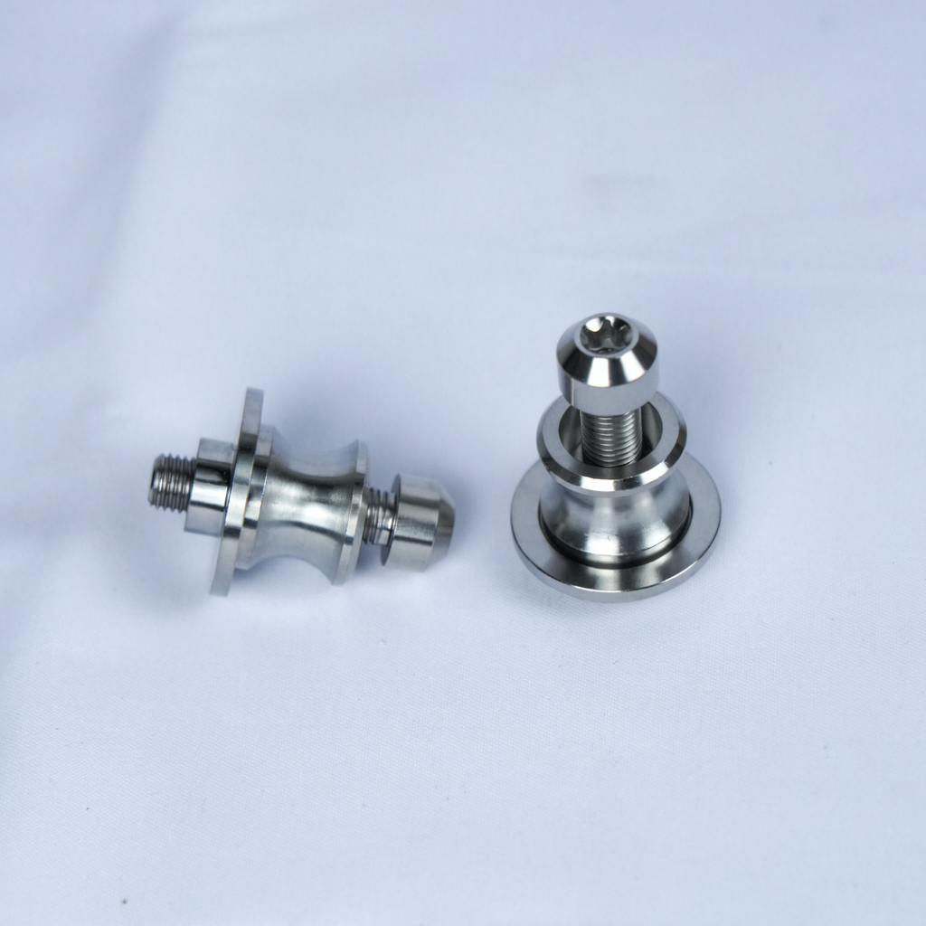 Jalu Paddock Titanium GR5 1 pasang segala motor ukuran M8 dan M10 ZX25R Ninja ER6N Z800 Z900 pedok