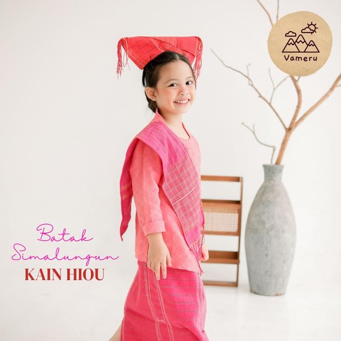 BAJU ADAT BATAK SIMALUNGUN ANAK HIOU PEREMPUAN