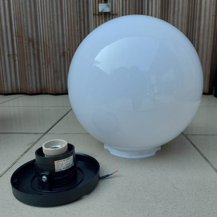 KAP LAMPU TAMAN BULAT 12 INCH E27 OUTDOOR PUTIH LAMPU TAMAN 30 CM