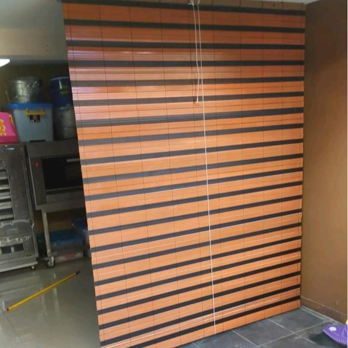 tirai/krey kayu motif outdoor