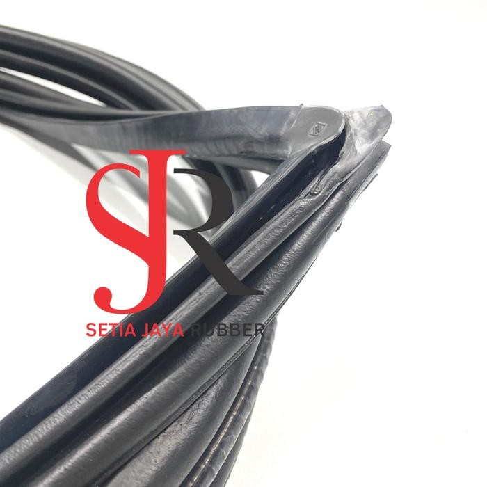 KARET PINTU SUZUKI CARRY ST100 ATAU CARRY 1000