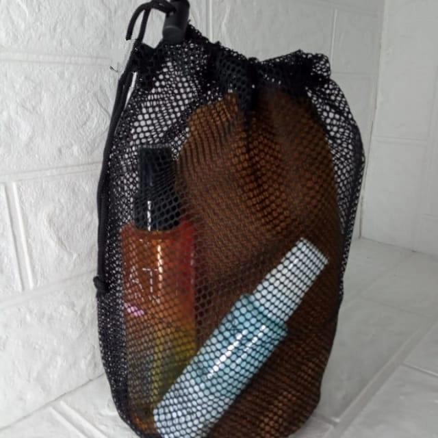 PREMIUM Pouch Bag Pria Wanita Bahan Jaring Tas Handuk Pouch Alat Mandi - Hitam
