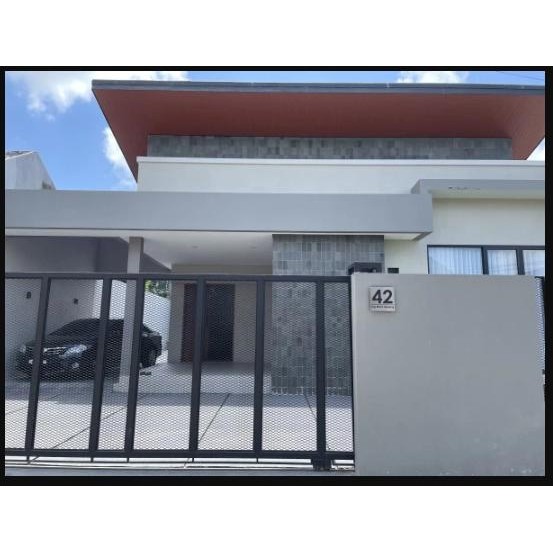 Nomor Rumah Stainless Steel Ukuran 25 x 25 cm