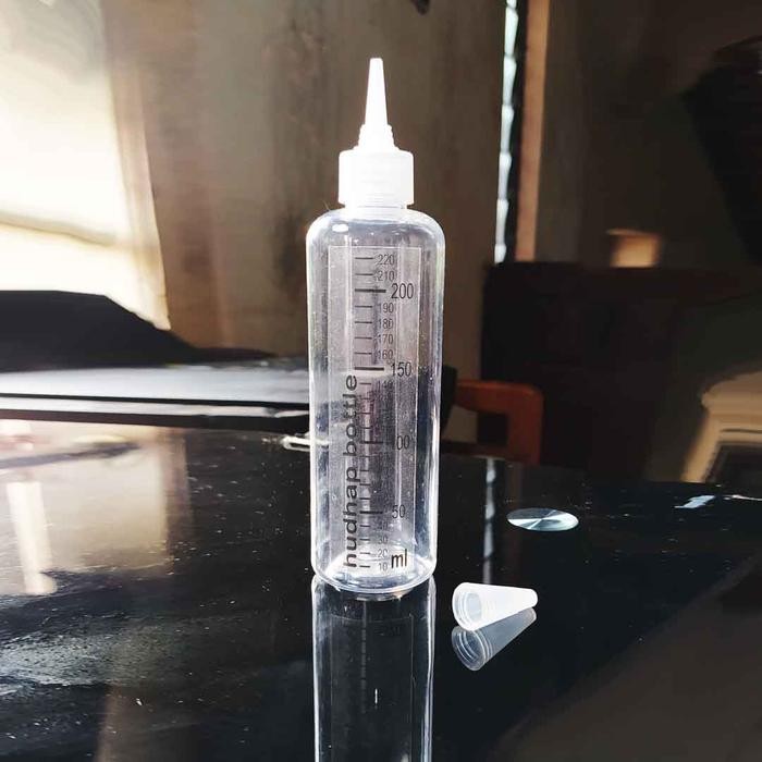 Botol tutup kerucut / tutup lancip 250 ml