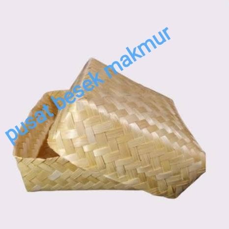 besek bambu 22x22cm sepasang