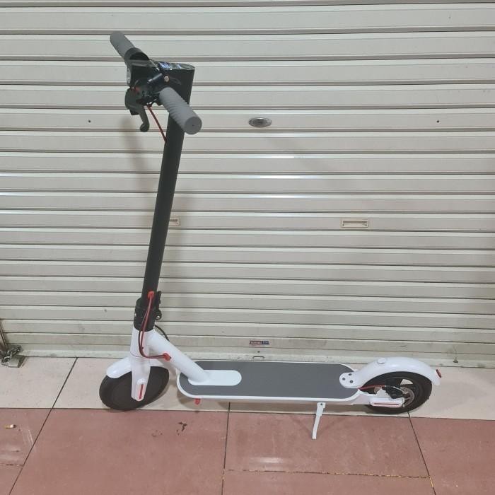 Skuter Listrik Dewasa Roda 8,5 Inch Baterai 7800mAh