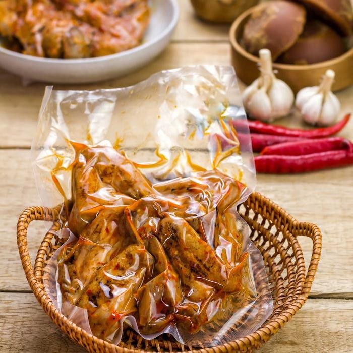

ayam frozen bumbu rujak 1 ekor siap masak