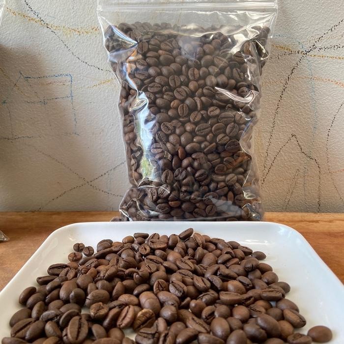 

KOPI BIJI SANGRAI PREMIUM ROBUSTA TEMANGGUNG ASLI MURNI 1 KG COFFEE SUSU BUBUK GULA MURA KOPI BUBUK