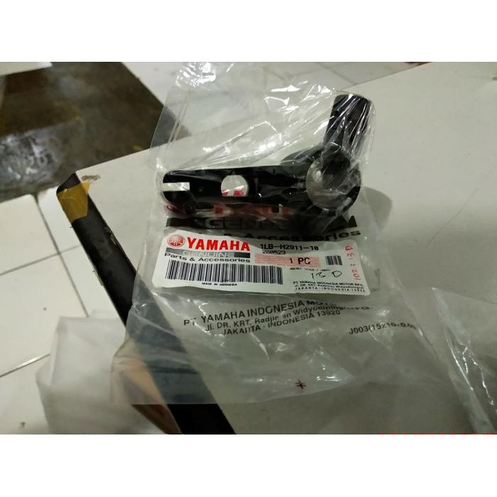 Dudukan Spion Kiri X-RIDE 115 125 / 1LB-H2911-10