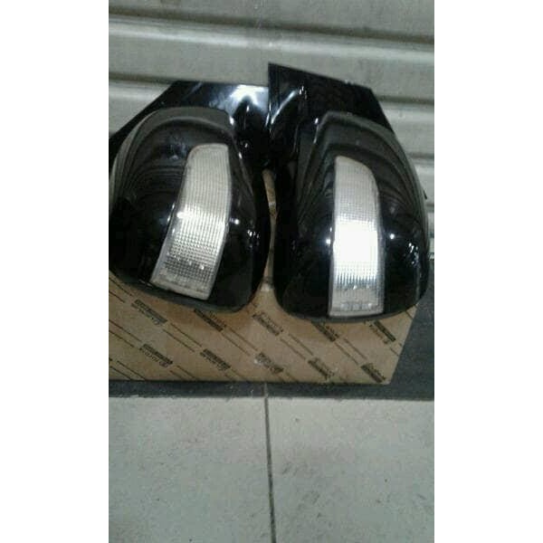 sepasang spion harrier original