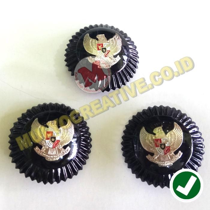 

Tanda Jabatan Lurah Kepala Desa Hitam Diameter Antara 3.3 - 3.5 cm PREMIUM