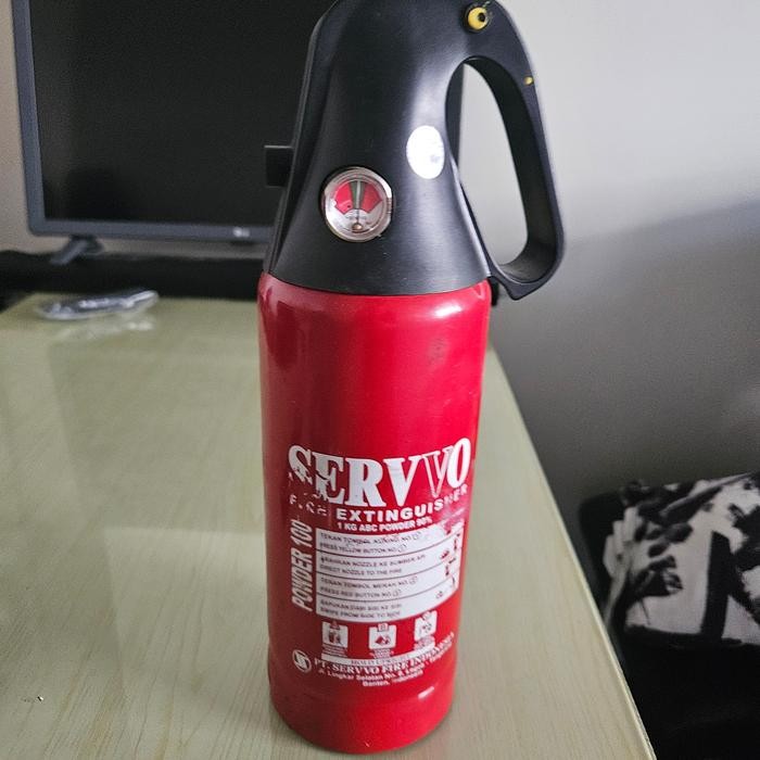 Terlaris Apar/Pemadam Kebakaran Mobil Merk Servo 1Kg Baru Lengkap Bracket Mobil