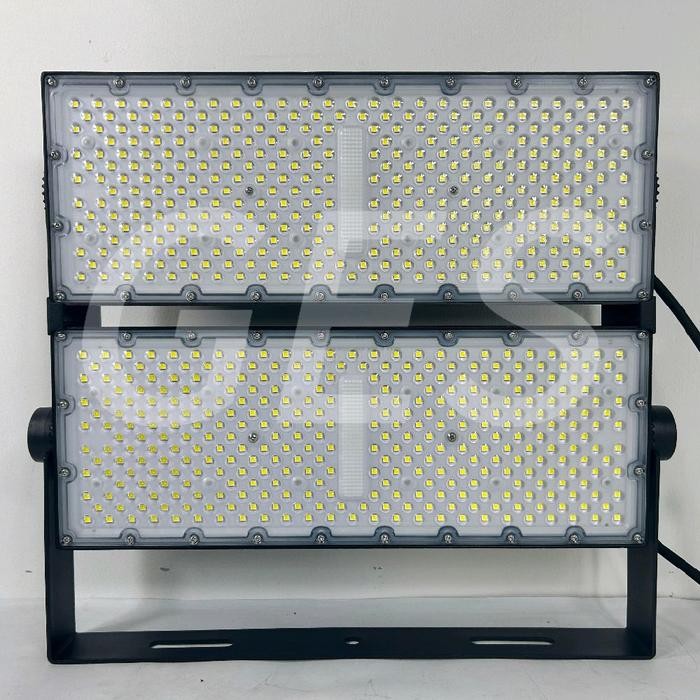 LAMPU SOROT LED 200W/400W/600W/800W/1000W LAPANGAN LED TRAFO PHILIPS