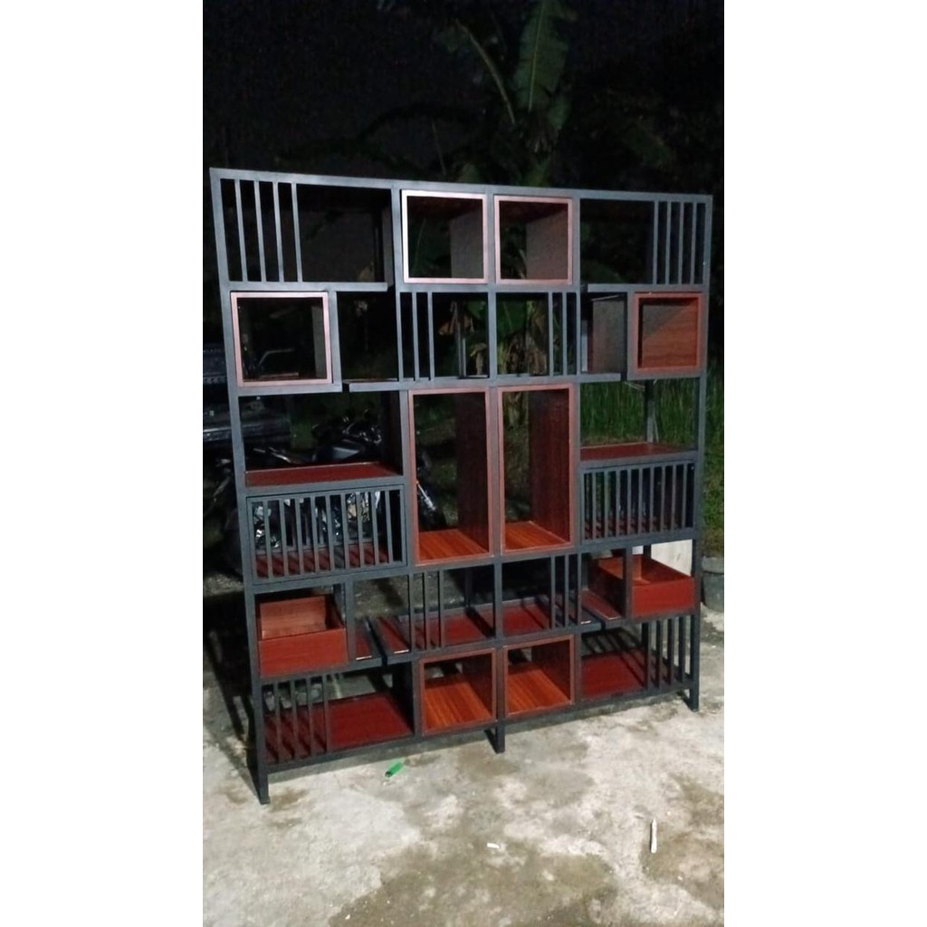 PARTISI SEKAT RUANGAN SERBAGUNA MODERN