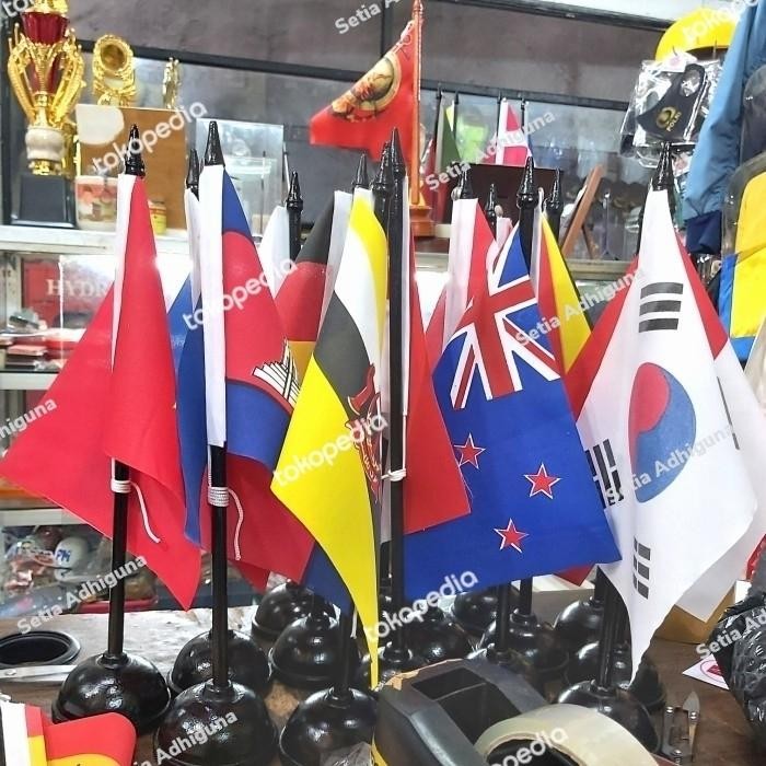 

Terlaris BENDERA MEJA NEGARA & TIANG MEJA SALE