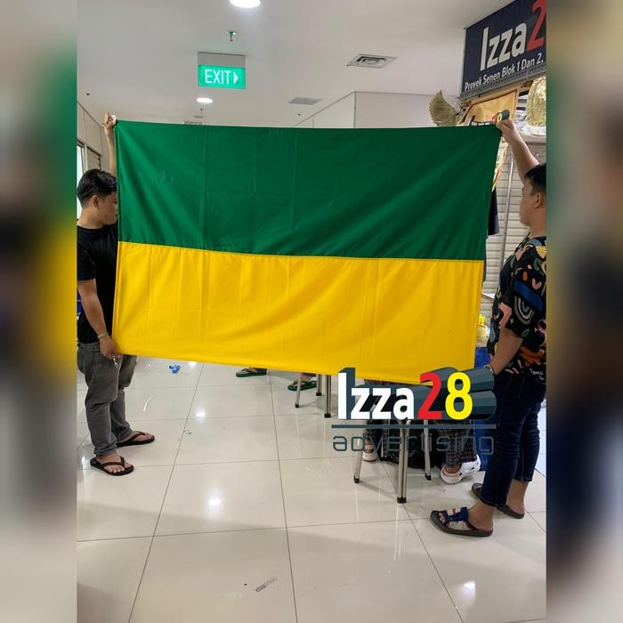

Terlaris bendera latihan 120 x 180 bahan drill SALE