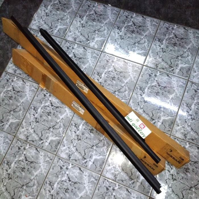 BEST SELLER PELIPIT LIS KACA LUAR WEATHER STRIP NISSAN GRAND LIVINA ORIGINAL TERMURAH