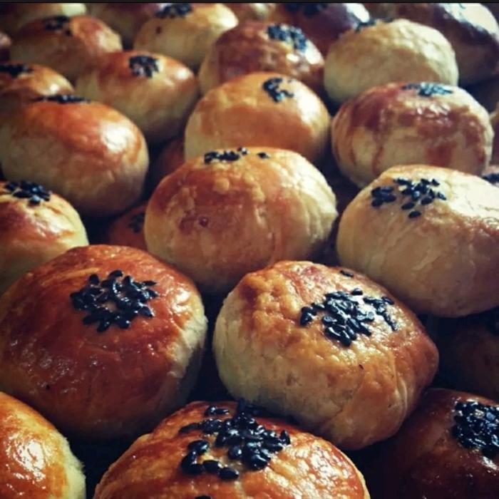 

Pia Kacang Merah SANTUN - SENG HAP CHIONG