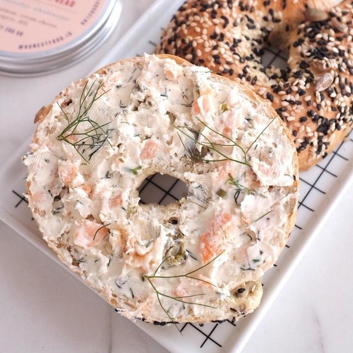 

Salmon Cream Cheese Honestfood/Selai Ikan Salmon/Selai Roti Premium/Olesan Roti