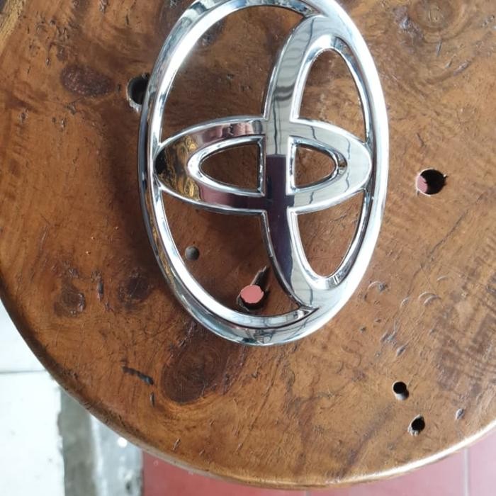 Terpopuler Emblem Grill Innova Tahun 2005 Sampai 2008 Ori