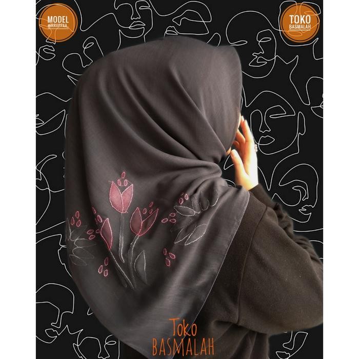 Hijab Sulam Bayang Tulip Khas Bukittinggi *
