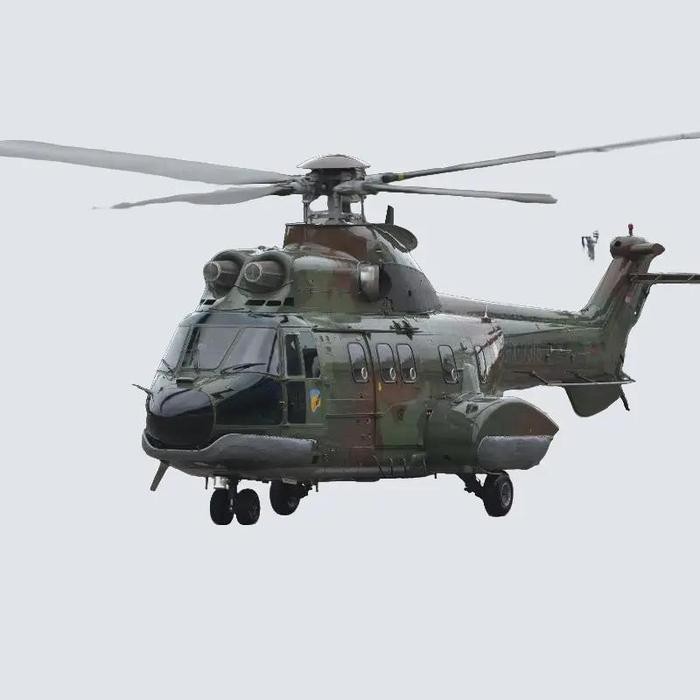 Scale Model Miniatur Helikopter Super Puma / Airbus Helicopters H215 Skala 1:144