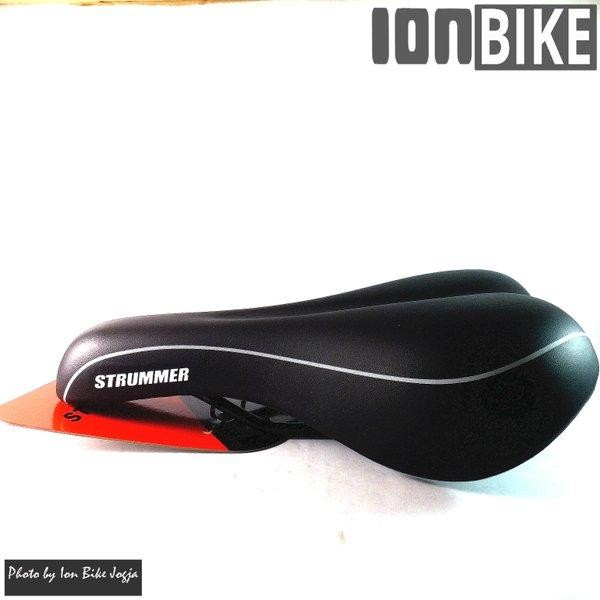 Sadel Gel Strummer By Velo 7313 3137 Lebar Saddle Sepeda Mtb Empuk