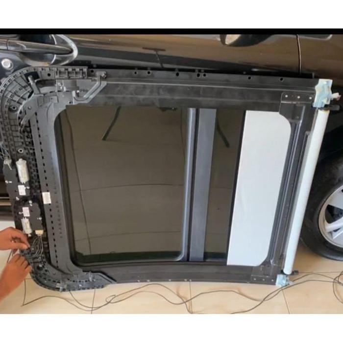 sunroof panoramic city car *