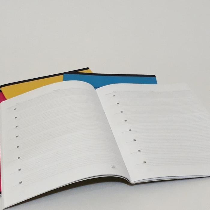 

Buku Tulis Halus Garis 5 / Merk Aa / Isi 10 Buku