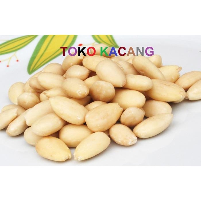 

Kacang Almond Kupas Mentah 500g