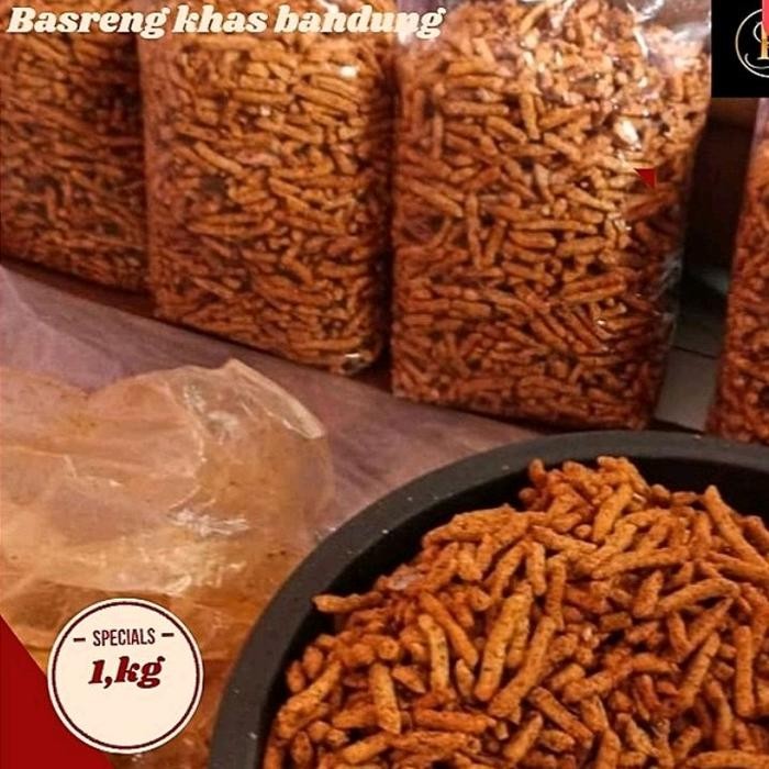 

Basreng baso goreng pedas 1kg Food Snacks Kering