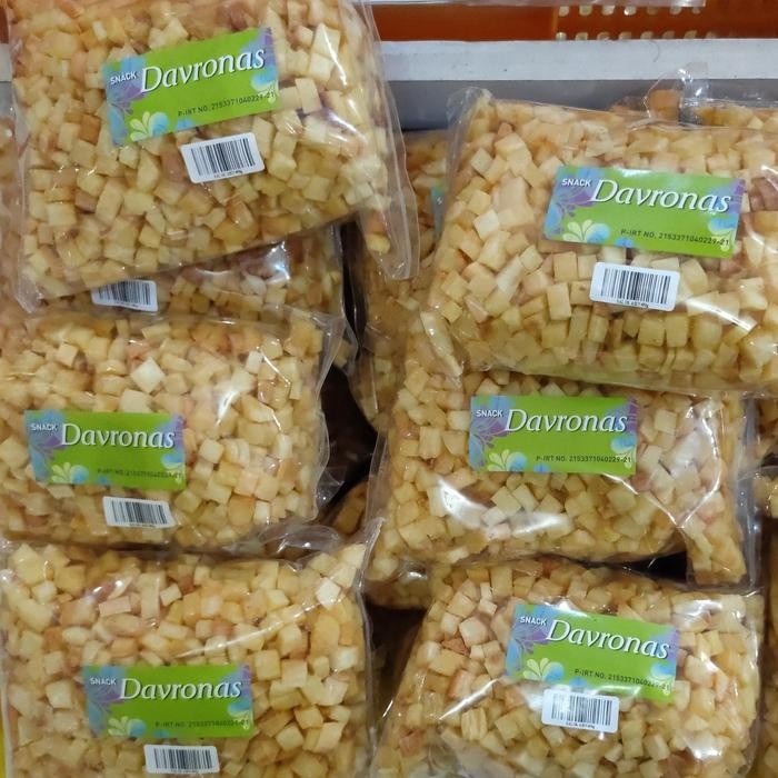 

Sedia Balok asin davronas 490 gram singkong dadu keripik oleh oleh Magelang