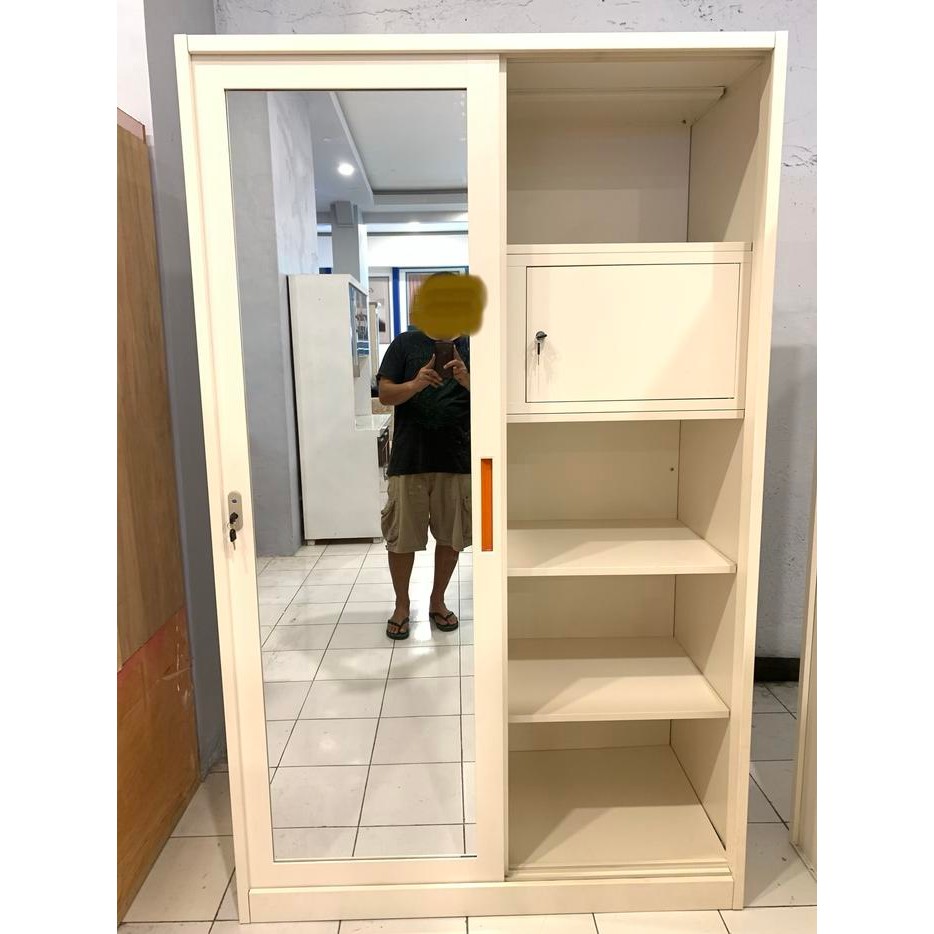 Lemari Pakaian Besi Sleding Nimalis